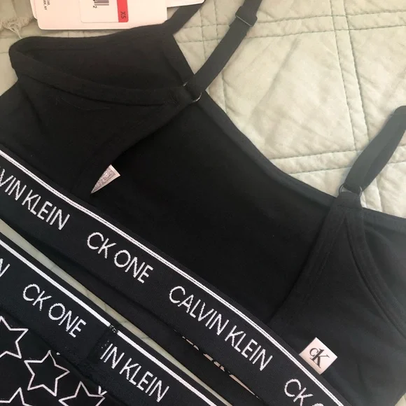 Calvin Klein bralette and panty set (XS) - Picture 6 of 6